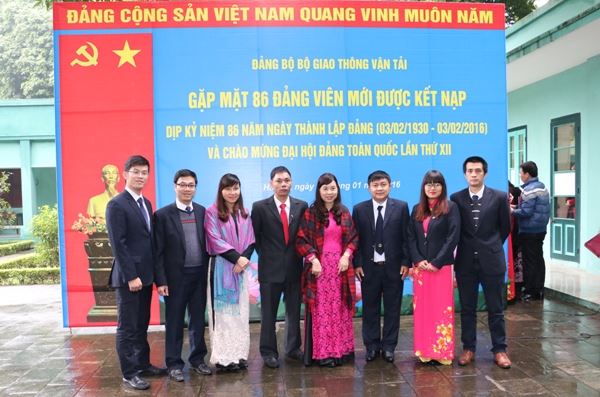 Đảng bộ GTVT gặp mặt 86 đảng viên mới nhân Kỷ niệm 86 năm Ngày thành lập Đảng